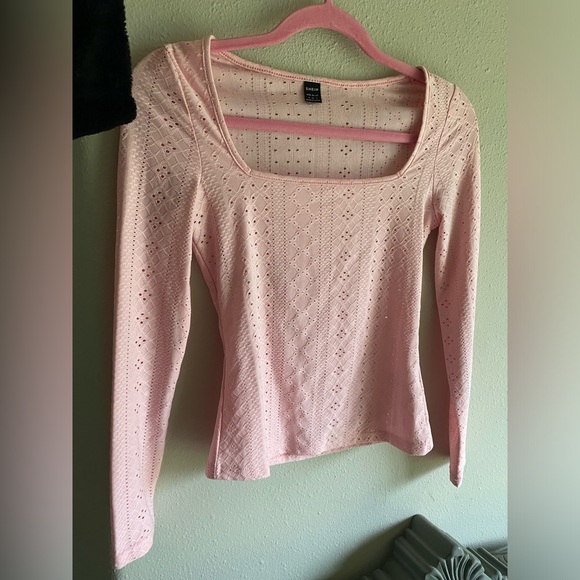 Pink small top - Picture 2 of 2